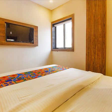 Fabhotel Peninsula - Nr Csmt Station 뭄바이 외부 사진