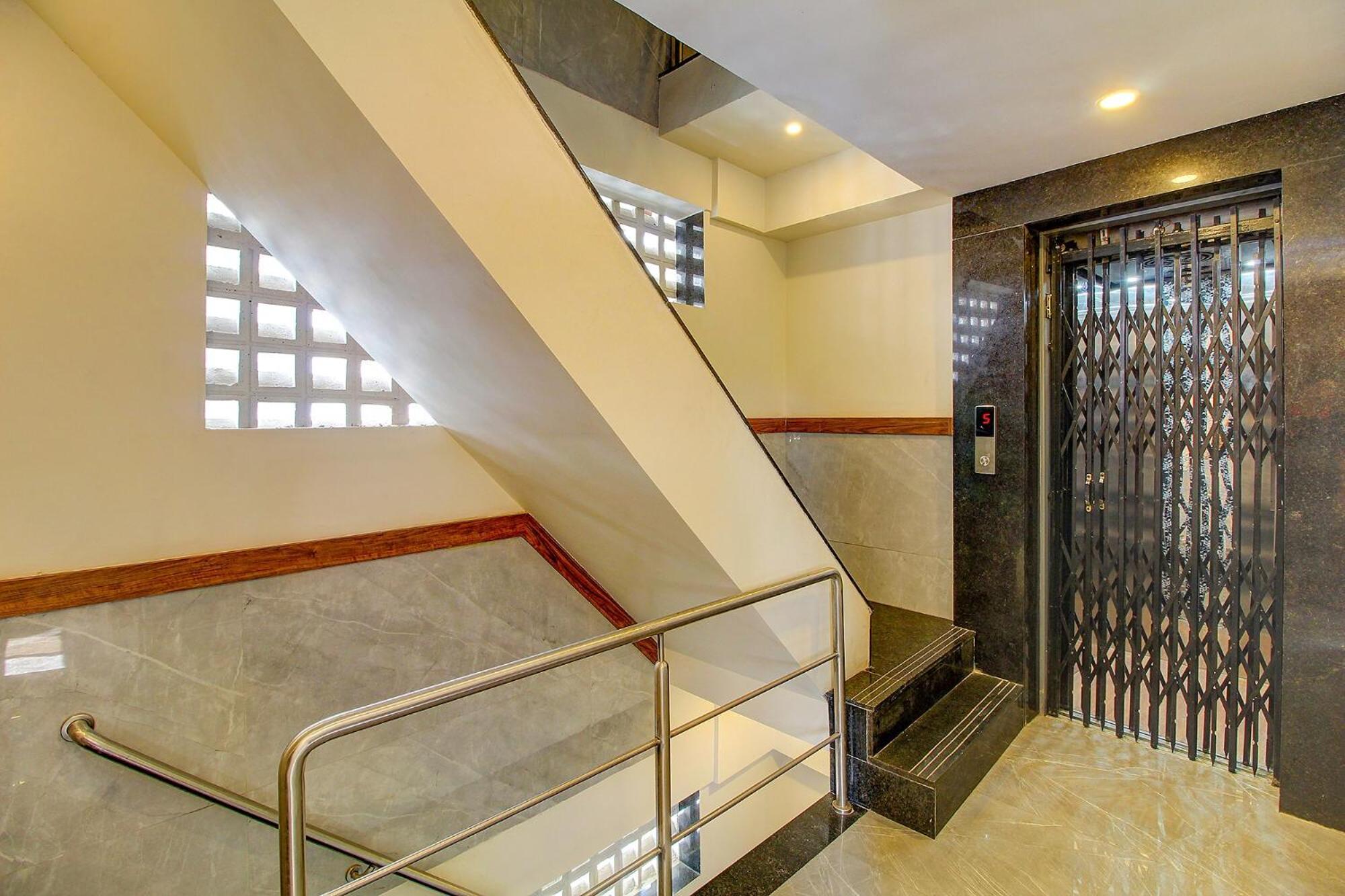 Fabhotel Peninsula - Nr Csmt Station 뭄바이 외부 사진